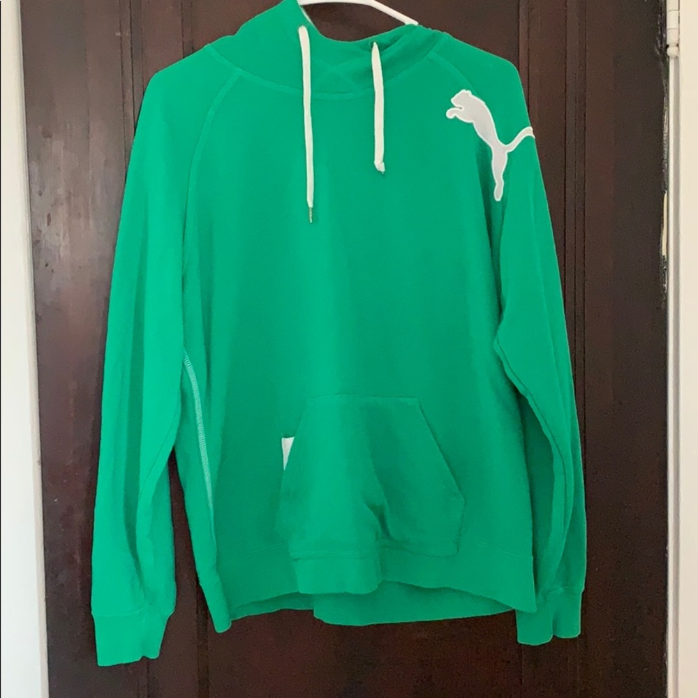Women’s PUMA Sweatshirt